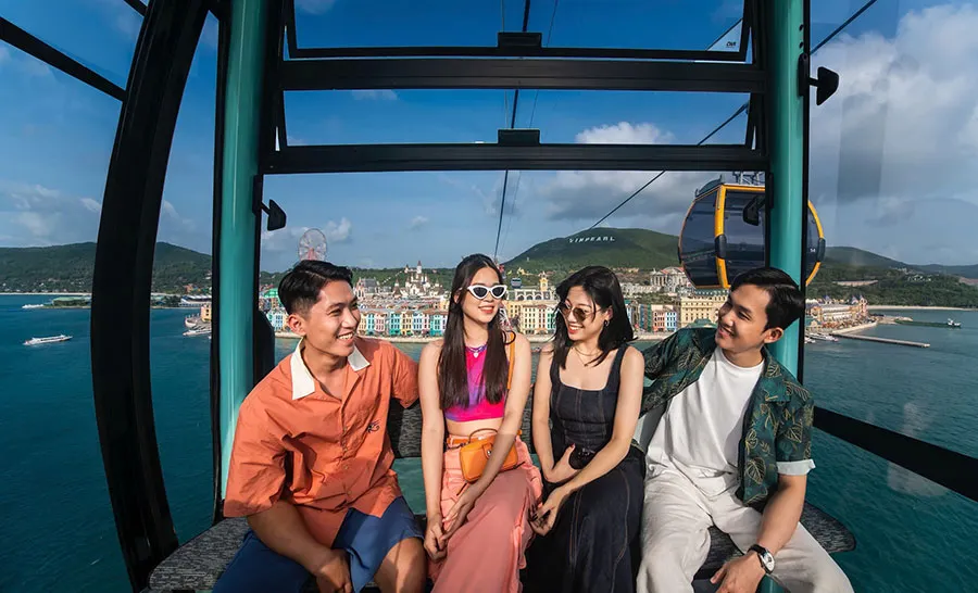 10 Best Things to Do in VinWonders Nha Trang in 2026 1 Beautiful sea views from VinWonders Nha Trang cable car