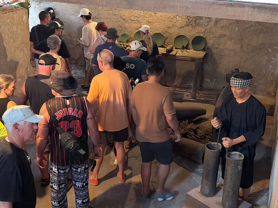 your perfect guide to cu chi tunnels 5