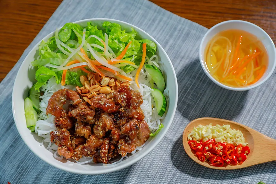 Grilled pork vermicelli is a famous Vietnamese dish that you should try.
