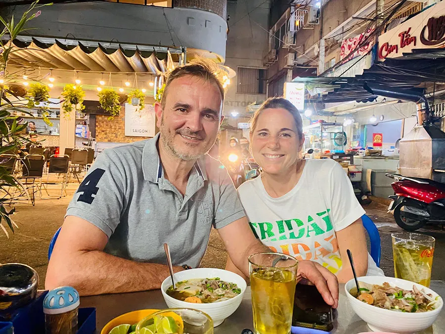 Tourists feel happy and satisfied when they get to enjoy Vietnamese culinary culture.