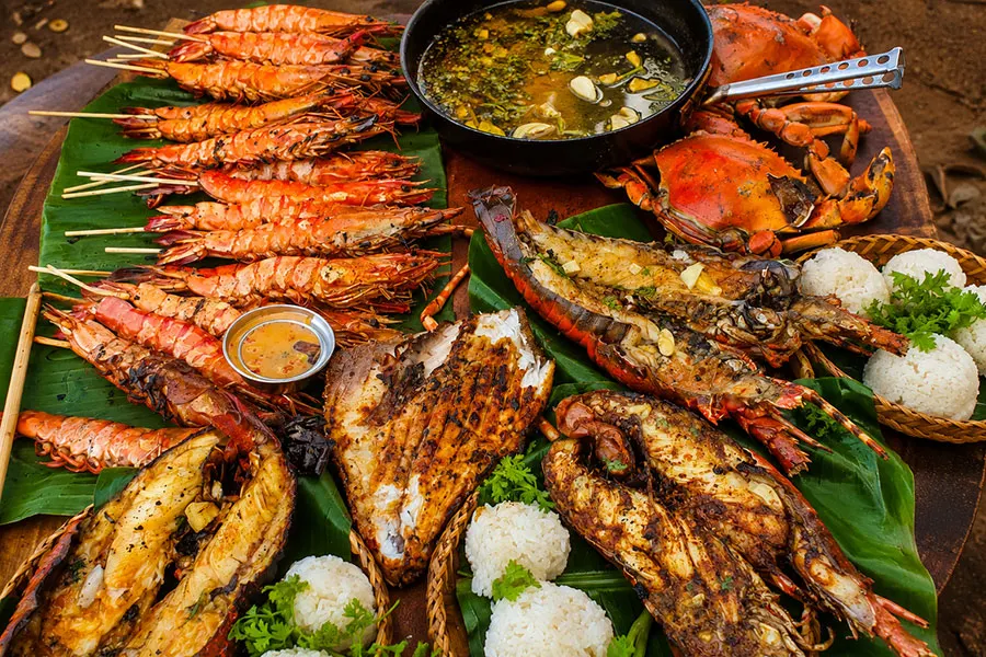Is Bui Vien Walking Street Worth Visiting? A Local's Ho Chi Minh City Tour Guide 5 Fresh Vietnamese BBQ seafood on Bui Vien Walking Street in Ho Chi Minh City