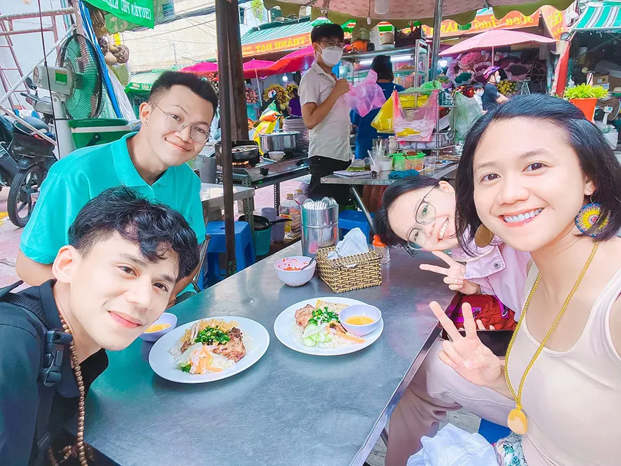 Broken rice (Cơm tấm) is one of the best street foods in Vietnam that you should try.