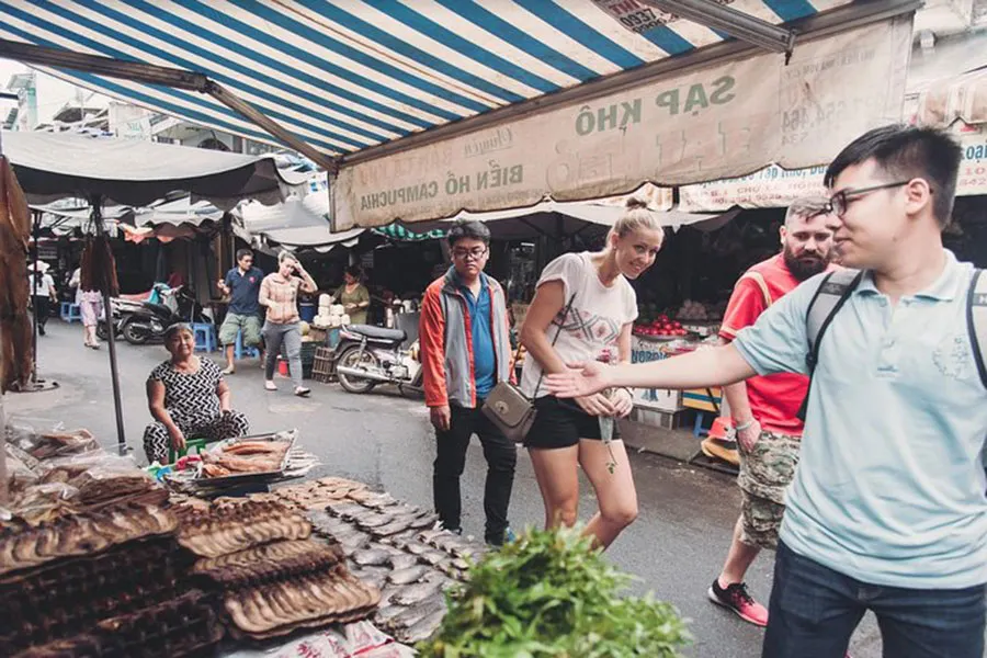 7 Best Neighborhoods to Explore on Foot in Ho Chi Minh City 10 Exploring Ba Chieu Market, an authentic local neighborhood filled with everyday life in Ho Chi Minh City