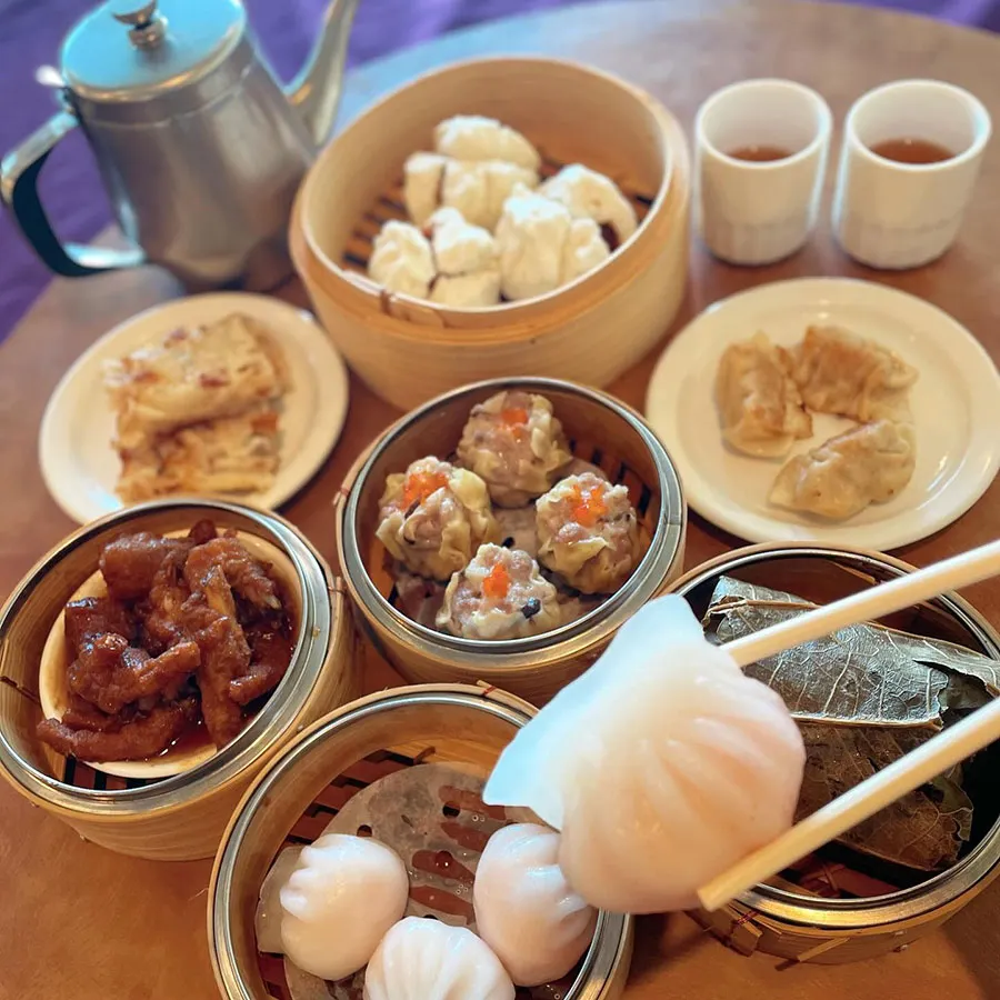 Best street food in District 5 and Cho Lon 2 Authentic dim sum in Cho Lon, one of the best breakfast experiences in District 5, Saigon
