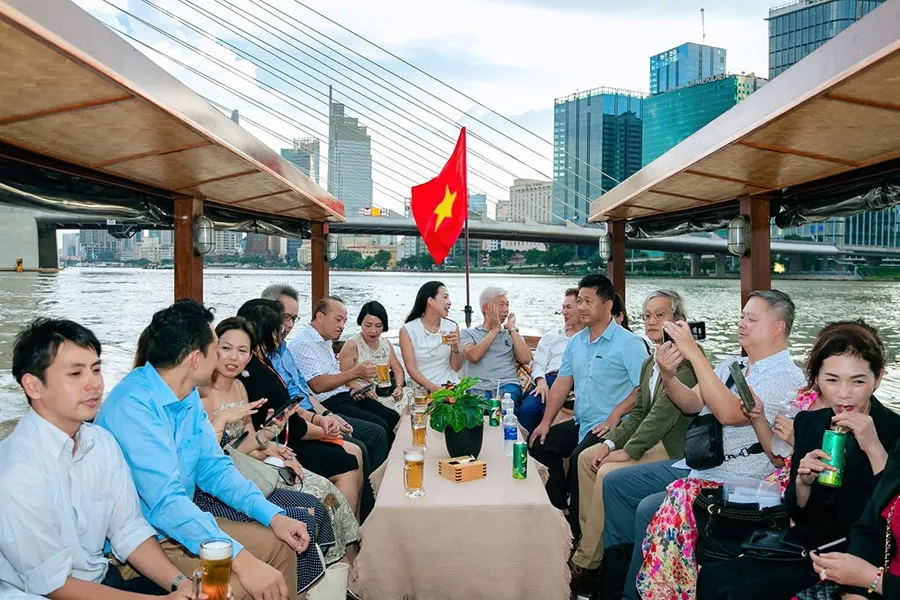 Is a 1-Hour Saigon River Tour Worth It? What to Expect 4 Contrasting views of historic Saigon and the new Thu Thiem skyline