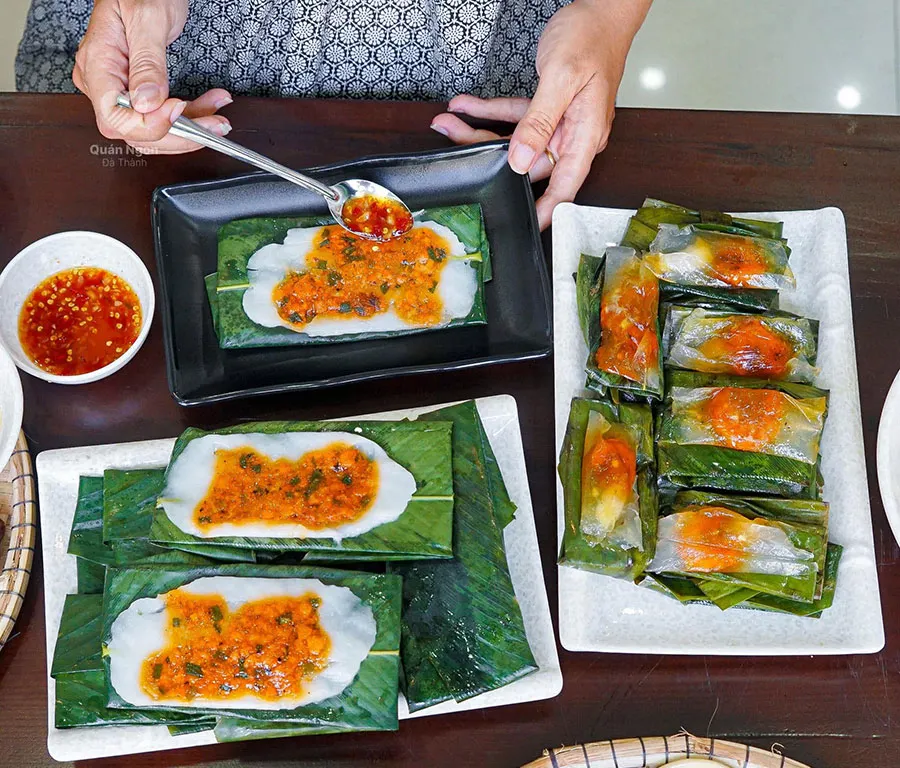 Vietnamese Rice Cakes Guide: 12 Traditional Cakes Travelers Should Try 4 Banh nam, a traditional Hue steamed rice cake wrapped in banana leaves with shrimp and pork filling