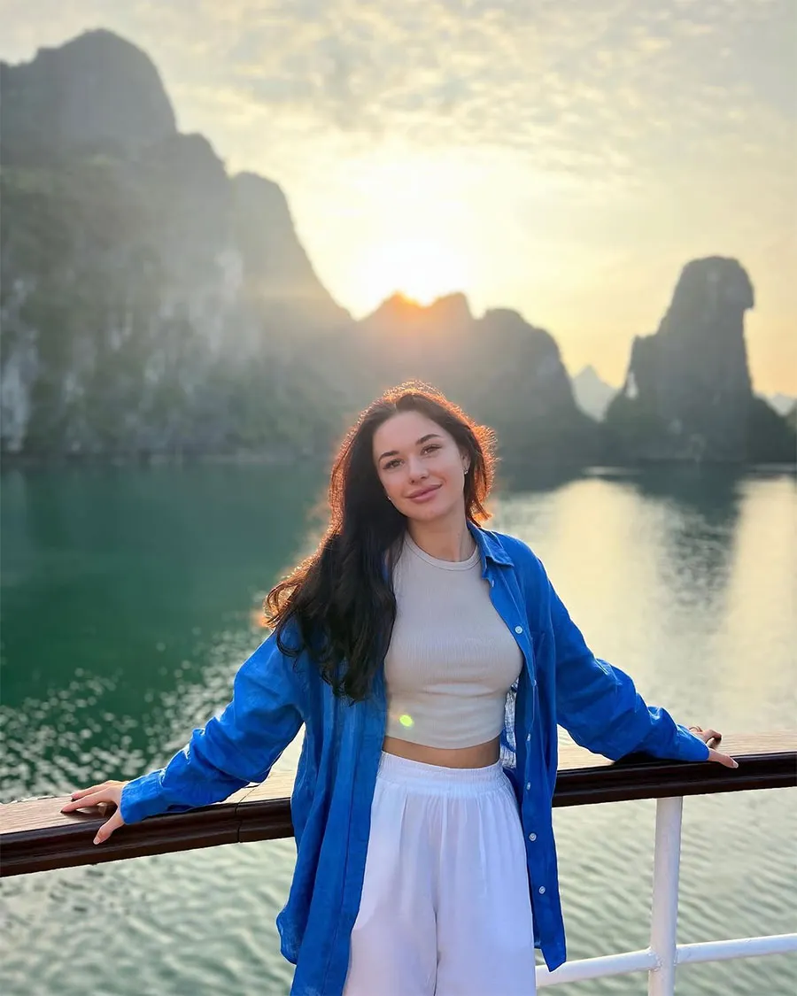 Best Time to Visit Halong Bay: Complete Weather Guide 3 Best Time to Travel to Halong Bay and Enjoy Pleasant Weather