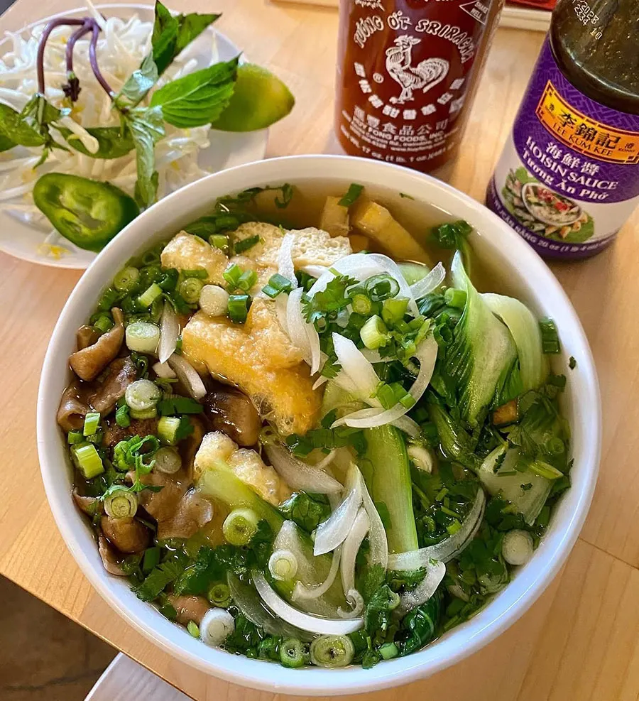 Vegetarian Street Food in Ho Chi Minh City: What to Eat and Where to Find It 2 Phở chay and hủ tiếu chay showcasing Vietnamese plant-based cuisine