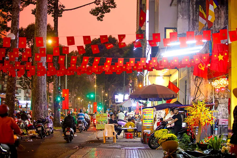 The Sounds of Saigon: What Everyday Street Noises Really Mean 4 Busy motorbike traffic creating the energetic rhythm of Ho Chi Minh City