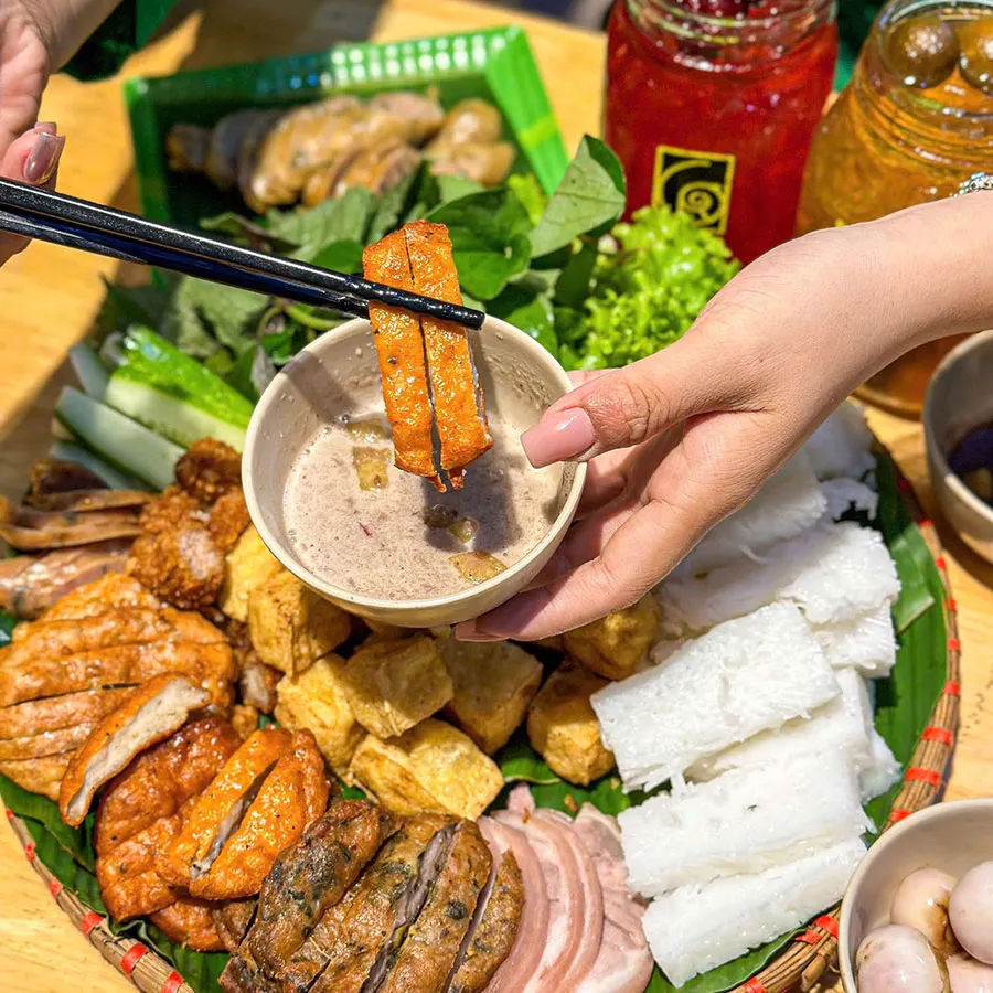 Bun Dau Mam Tom: Why Do Vietnamese People Love This Smelly Dish? 2 Bun dau mam tom is a traditional Vietnamese dish with fried tofu, rice vermicelli, fresh herbs, and fermented shrimp paste.