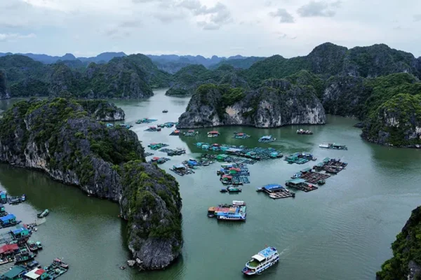5-Day Hanoi, Ninh Binh & Ha Long Bay Overnight Cruise Tour