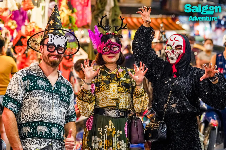 Halloween in Hanoi 2026: Where to Go and What to Do 4 Explore Hanoi Old Quarter during Halloween with charming historic streets, colorful decorations and lively local shops.